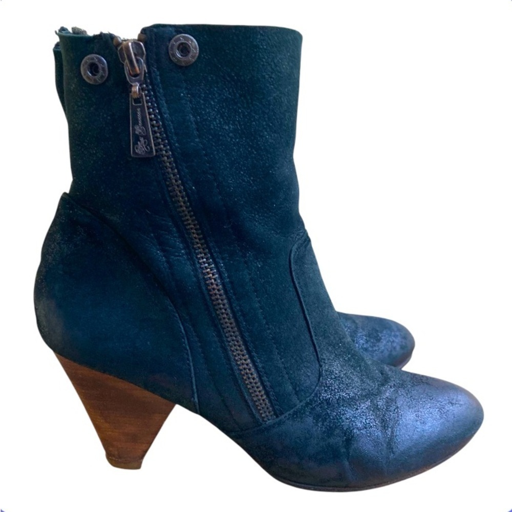 Matt Bernson Valentino Fur Lined Fold Over Booties Size 7